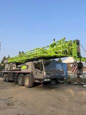 Zoomlion The 80t truck crane is in good condition autoceltnis