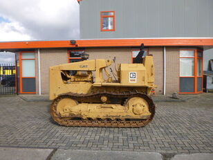 Caterpillar D4E buldozers