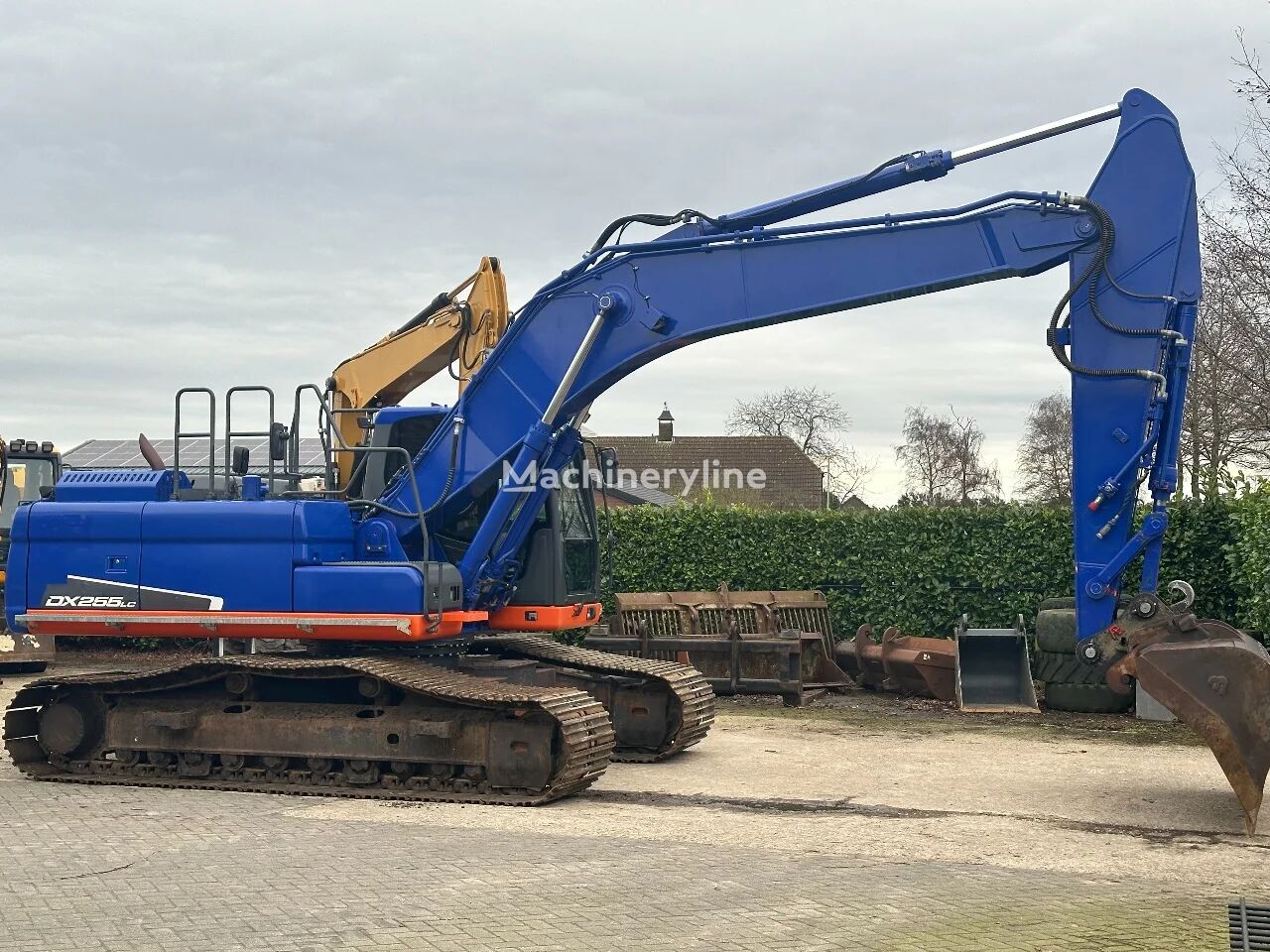 Doosan DX255LC-3 kāpurķēžu ekskavators