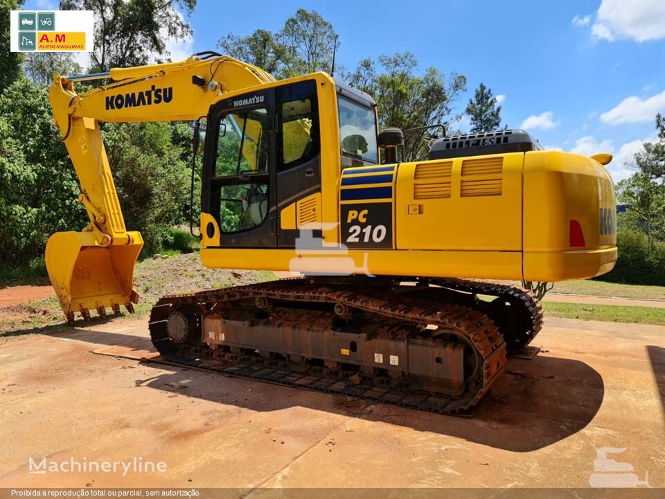 Komatsu PC210 kāpurķēžu ekskavators